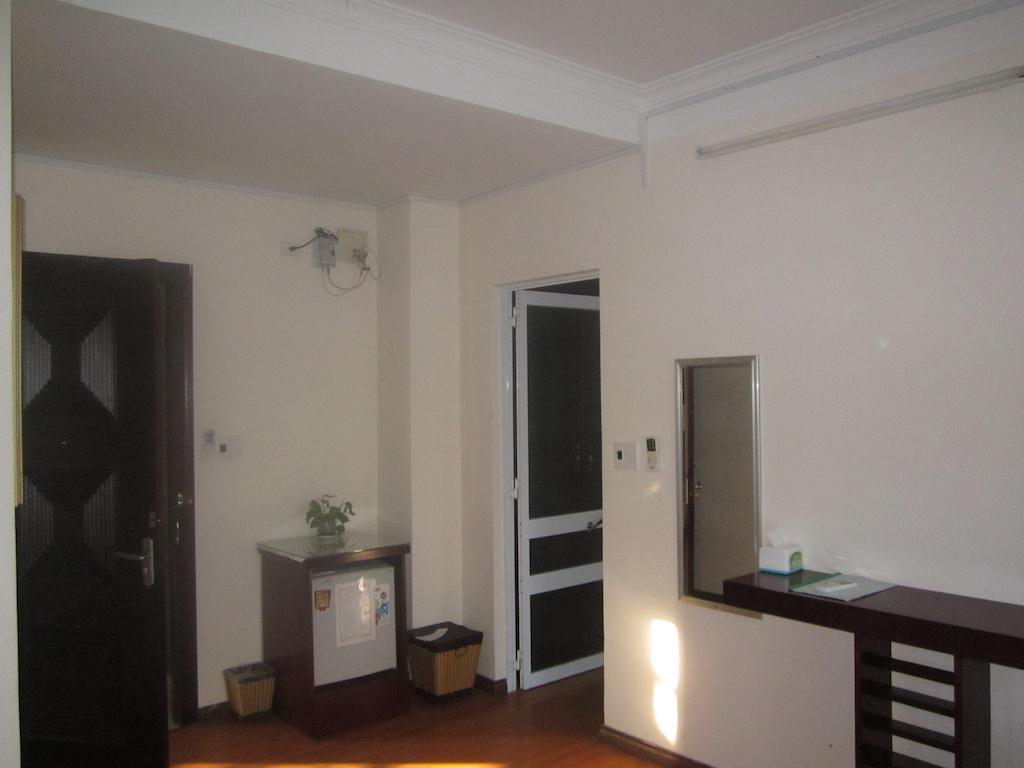 Nhiet Doi Hotel Tuy Hoa Chambre photo